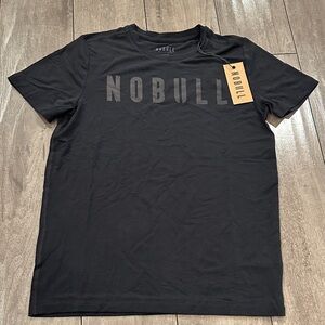 NWT NOBULL t shirt youth Medium black